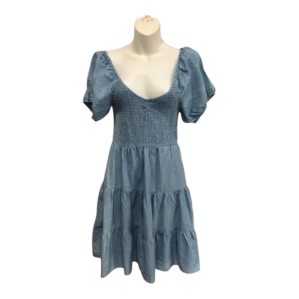 Rue 21 blue chambray on/off shoulder. Size large